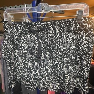 Lululemon shorts size 8